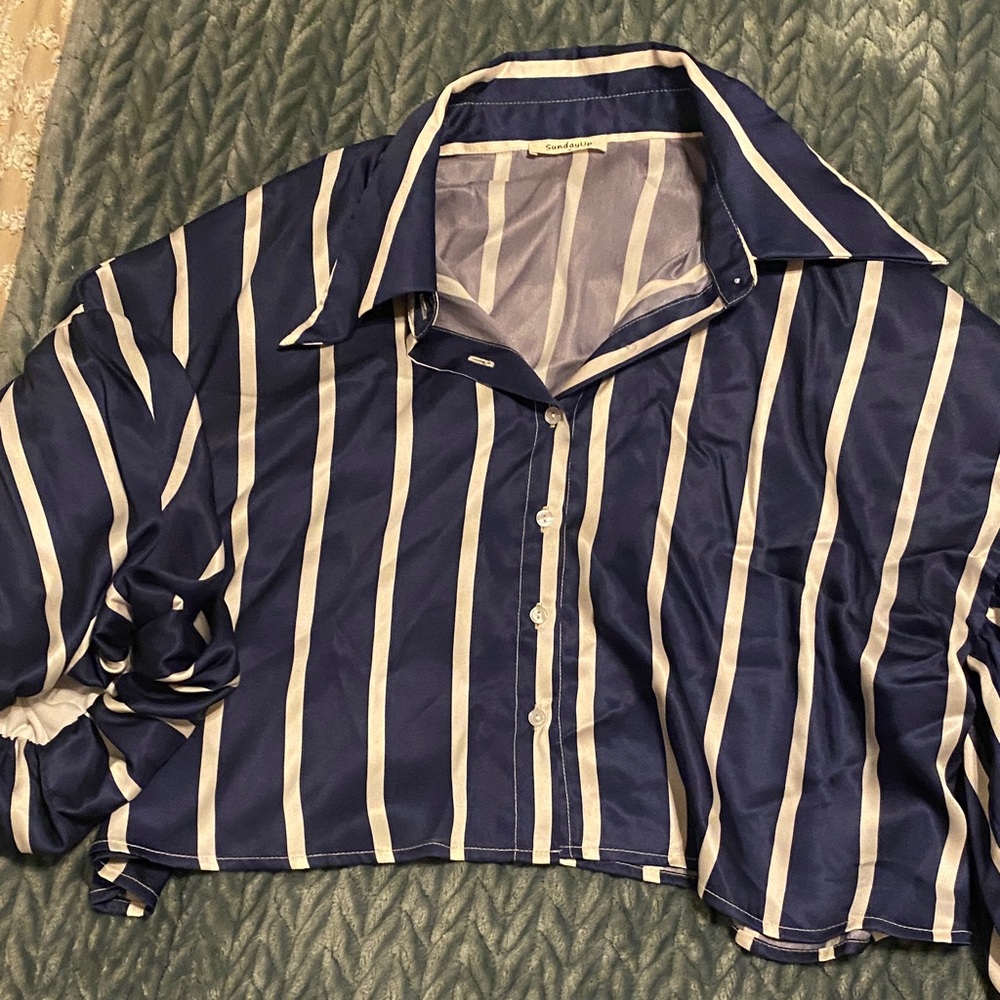 SundayUp Blue and White Striped Fabric cropped top